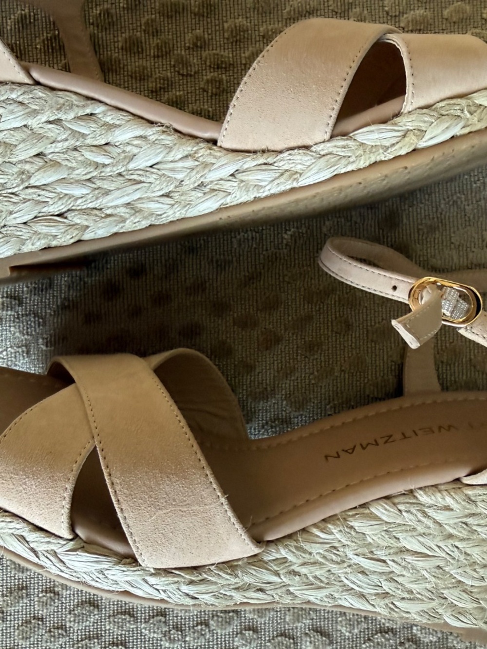 Stuart Weitzman - Picture 5 of 9
